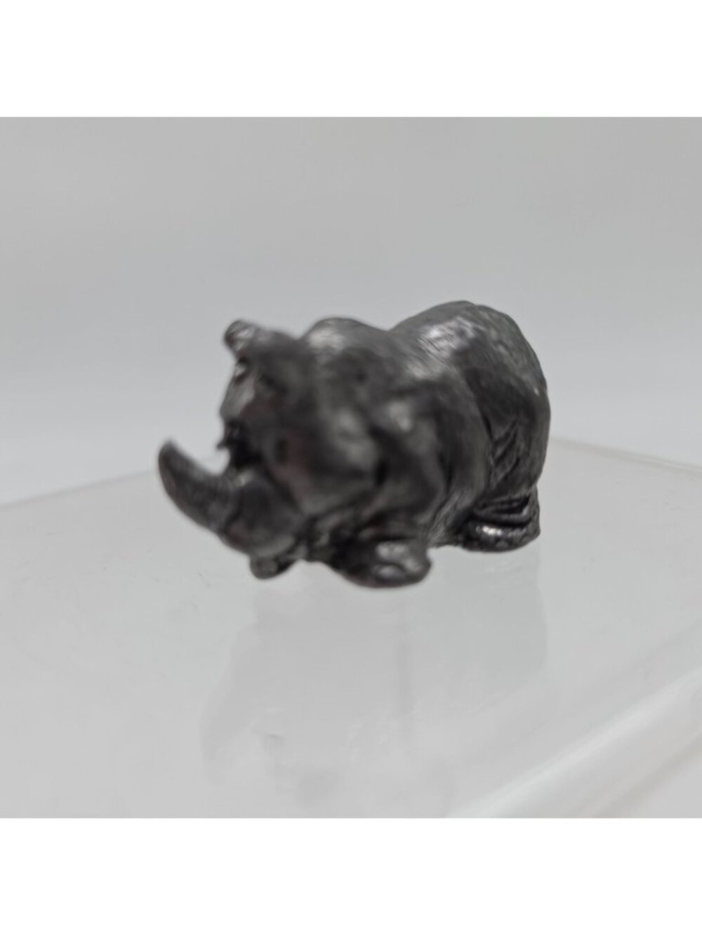 Small Pewter Rhinoceros Figurine Handcrafted For Display Or Collectors 1.5" - Picture 3 of 8